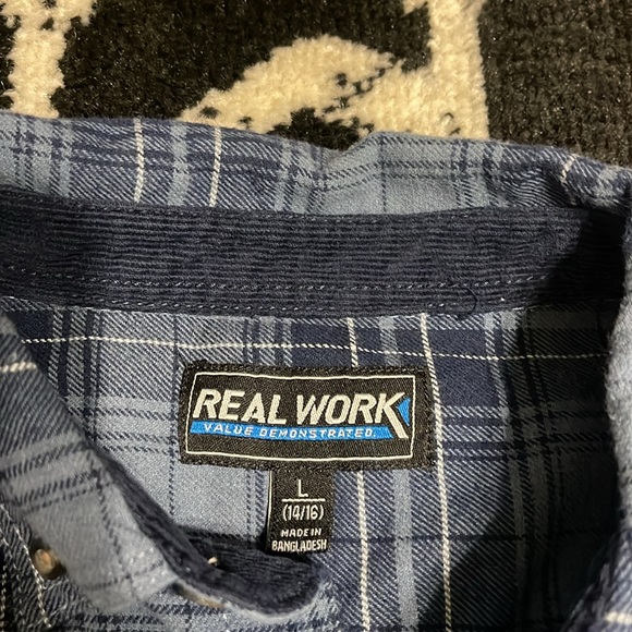 Real work kids flannel shirt size large 14/16 - Picture 3 of 6